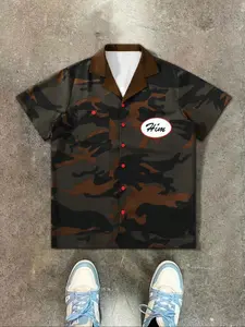Men's Printed Camo Camouflage Shirt, Front Button Design, Loose-Fitting Short-Sleeved Top, Ideal for Summer Beach Vacation, Casual Style, Moderate Fabric Thickness