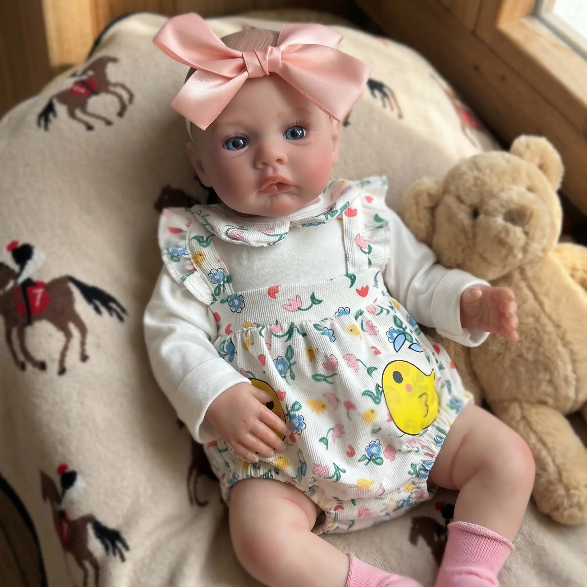 Lifelike Reborn Baby Dolls 18Inch  Real Life Baby Dolls gifts for Mother's Day Valentine's Day Children's Day & Christmas