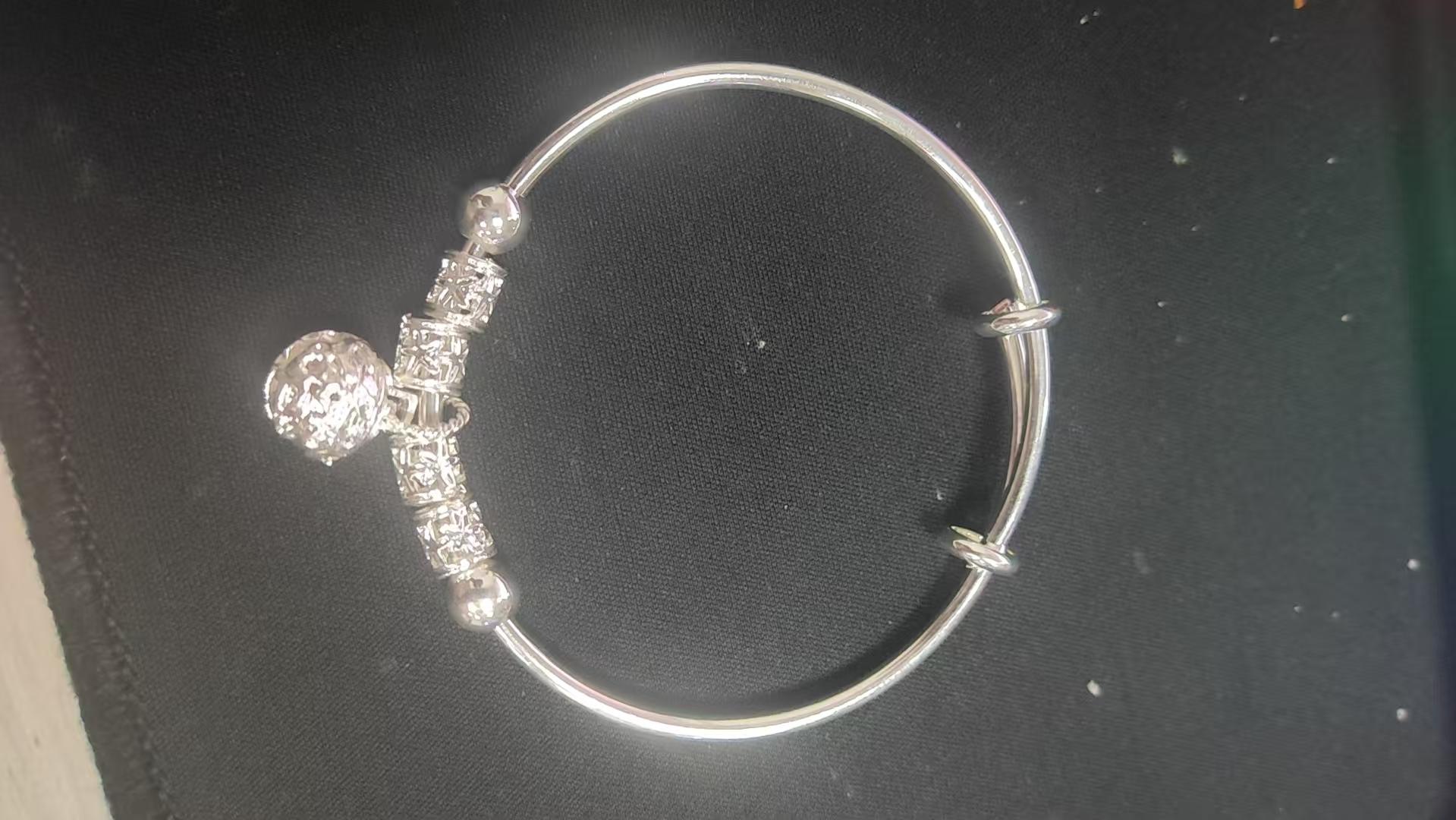 925 Silver Plated Adjustable Bell Charm Bangle, Lucky Rotating Bead Cuff Bracelet, Hypoallergenic Push-Pull Bangle for Women, Dainty Silver Bracelet, Romantic Gift for Her