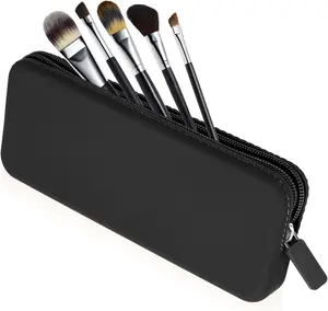 Travel Makeup Brush Holder, Silicone Makeup Brush Bag with Zipper Closure, Makeup Brushes Organizer Case Washable Makeup Pouch Holder Case for Daily, Work, Essentials Black