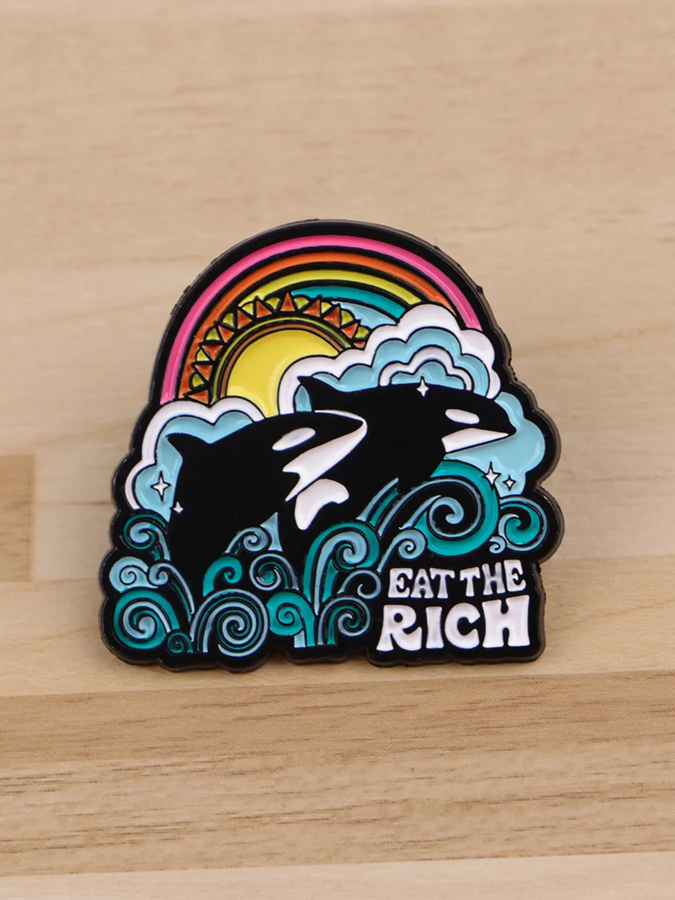 "Eat the rich" Cute Rainbow Jumping Whale Lapel Brooch, Alloy Brooch Pin, Lapel Pins, Creative Animal Badge, Shaped Badges, Personalized Custom Clothing Accessory, Perfect Gift for Friends & Colleagues