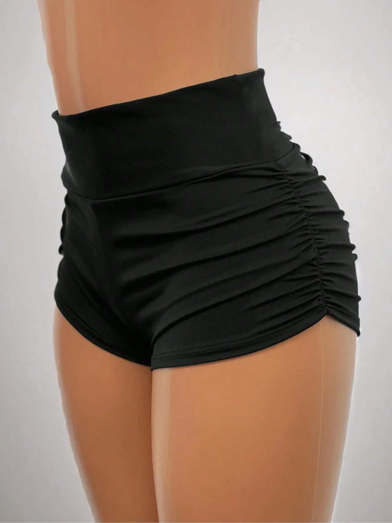 Women's solid color pleated motorcycle shorts, summer riding yoga sports style, Soft Stretch Shorts, Workout Impact Shorts, Tight Fitted Shorts, Tight Fitting Shorts