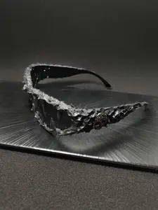 1pc Skull Poison Drip Glue Accessory Decoration, Asymmetrical Effect, Retro Boho Elegant Party Frame Glasses Unisex,t Black Gradient Flash Sunglasses men's  sunglasses