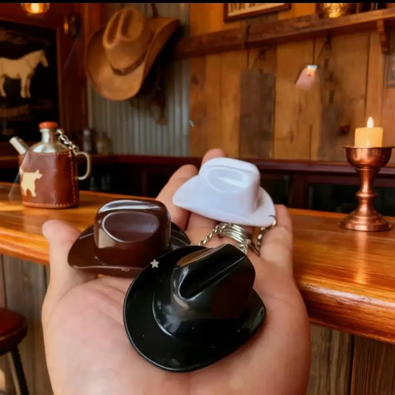 Cowboy hat / Tejana Bottle opener keychain