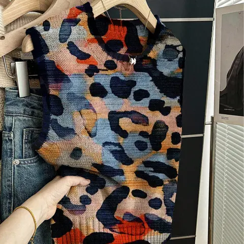 1 Piece Spring/Summer Back-to-School Casual Style, Casual Fashion Vest, Loose Round-neck Sleeveless Knit Color-Contrasting Dark Blue Edged Patchwork Multi-color Leopard Print Top for Women