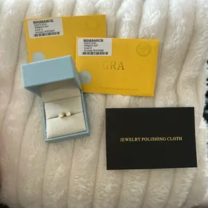 Moissanite 1ct Earring 18k Gold Post with Jewelry Polishing Cloth