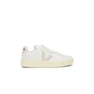 Veja V-90 Sneaker in Extra White & Natural