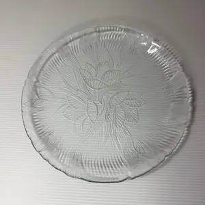 Glass  Dinner Plate Arcoroc Canterbury Pattern