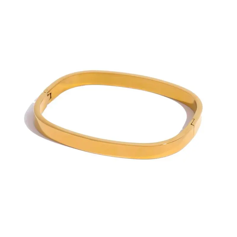 Polish Clash Rectangular Steel Bracelet for Special Occasion and Everyday Wear Sleek Design Durable Material Versatile Accessory