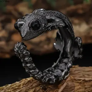 1Pc Vintage 3D Lizard Gecko Adjustable Ring, Punk Gothic Statement Jewelry, Retro Open Band with Unique Animal Sculpted Design, Lightweight Trendy Accessory, Versatile for Daily Outfits, Party Events, Halloween Cosplay and Christmas Holiday Gifting