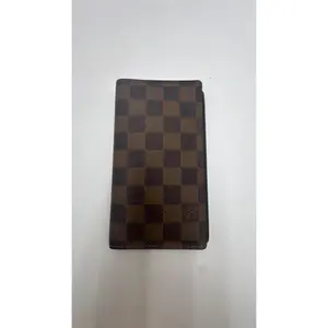 Pre-owned Louis Vuitton Leather Luxury Bags & Accessories Damier Bill Case Wallet Date Code: CA1016MV. Entrupy ID: J2YQWD8.