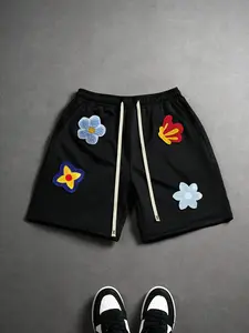 1 Pair Men's Floral Patchwork Cargo Elastic Waist Embroidery Patched Shorts, Streetwear and Summer Style, Drawstring Waist with Multiple Pockets, for Casual Street Fashion and Beach Vacation