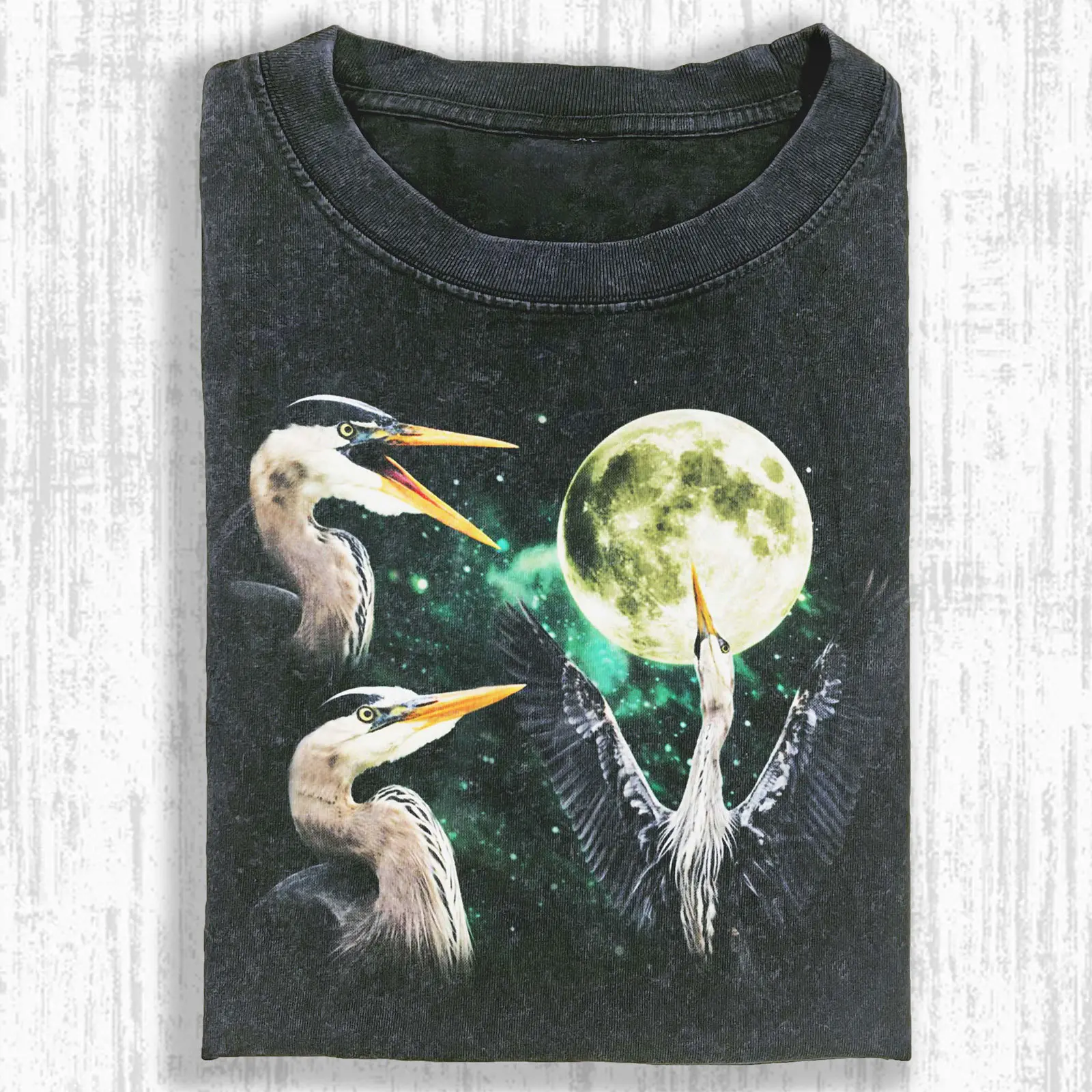 Great Blue Heron Moon Vintage Graphic T Shirt, Retro Wildlife Bird Nature Tee