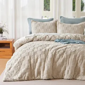 Tufted Queen Comforter Set, 3 Pieces Beige Boho Queen Bedding Set with 1 Geometric Comforter and 2 Pillow Shams, Checkered Bed in a Bag for All