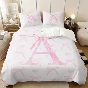 Pink Sweet Dreams Monogram Print Duvet Cover Set, A Duvet Cover and 1/2 Coreless Pillowcase, Pull The Dreamy and Romantic Atmosphere, Soft and Comfortable, Suitable for Bedrooms and Guest Rooms, Suitable for All Seasons