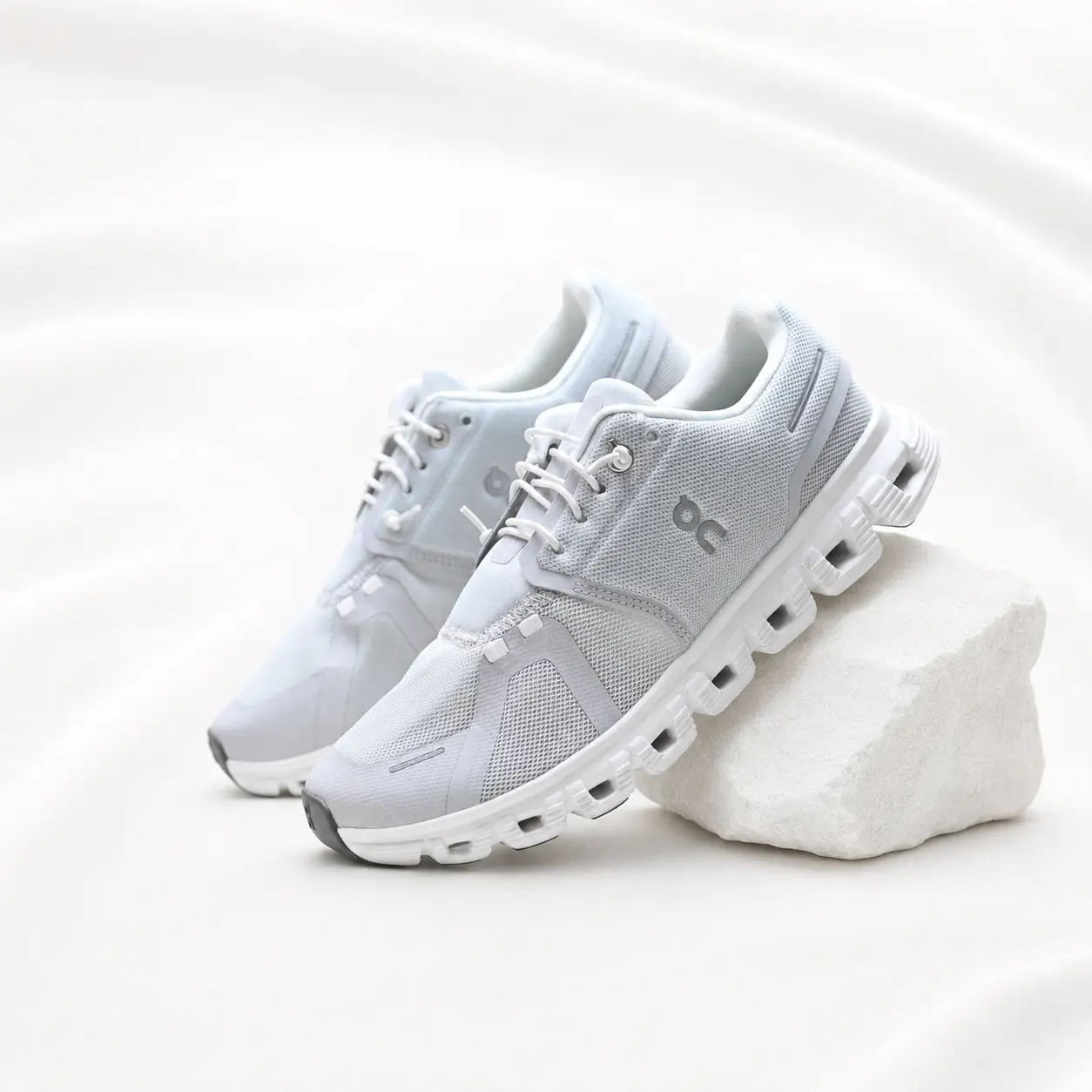 Cloud 6 Lightweight Sport Shoes Quick Elastic Laces Flexible Cushion Outdoor Workout Footwear