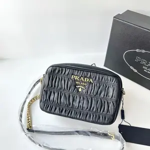 Pre-owned PRADA Calfskin Crossbody Bags Gaufre Camera Black LNL0407