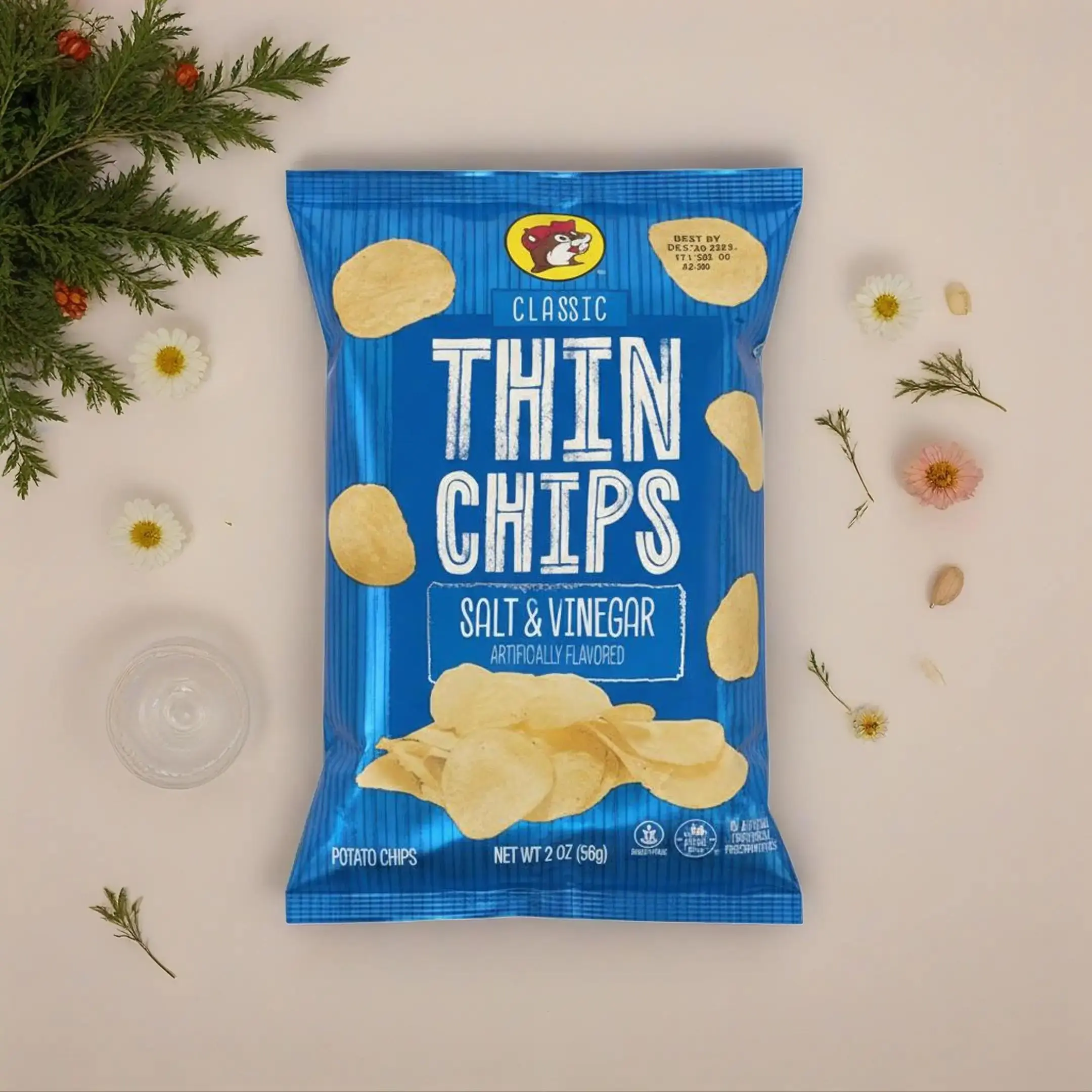 Buc-ee's Classic Thin Salt & Vinegar Crisps, 8 oz Resealable Bag, Tangy Savory Protein-Rich Fiber Snack, Perfect On-The-Go Treat