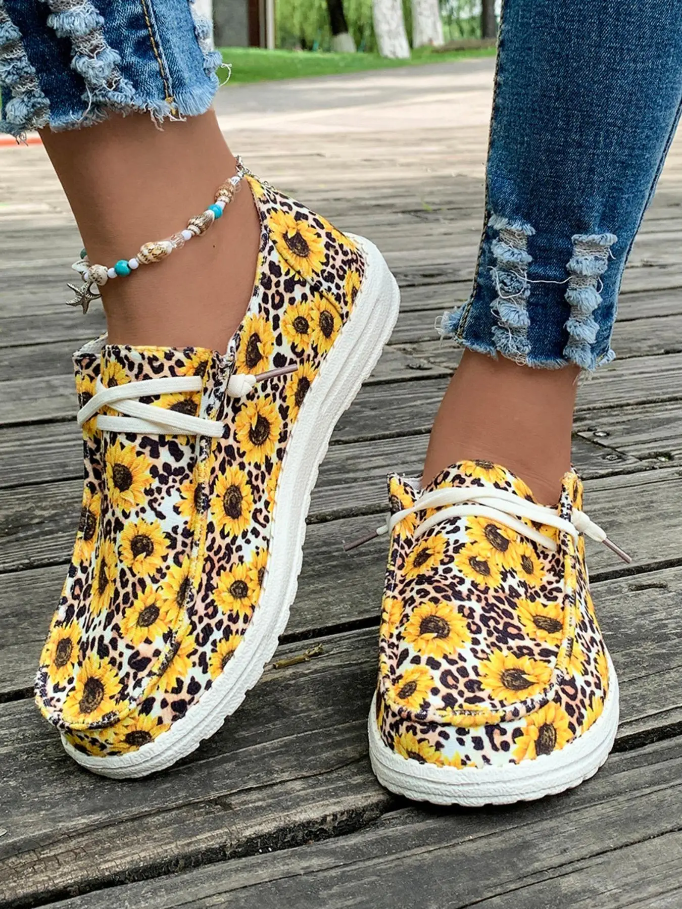 Women's Summer Fashionable Sunflower Print Slip on Sneakers, Casual Comfortable Round Toe Flat Sports Shoes for Daily Wear, Athletic Trendy Trainer fo