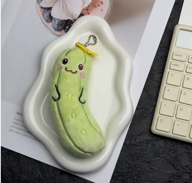 shopping in live for cute plushies,DIY item and key chains