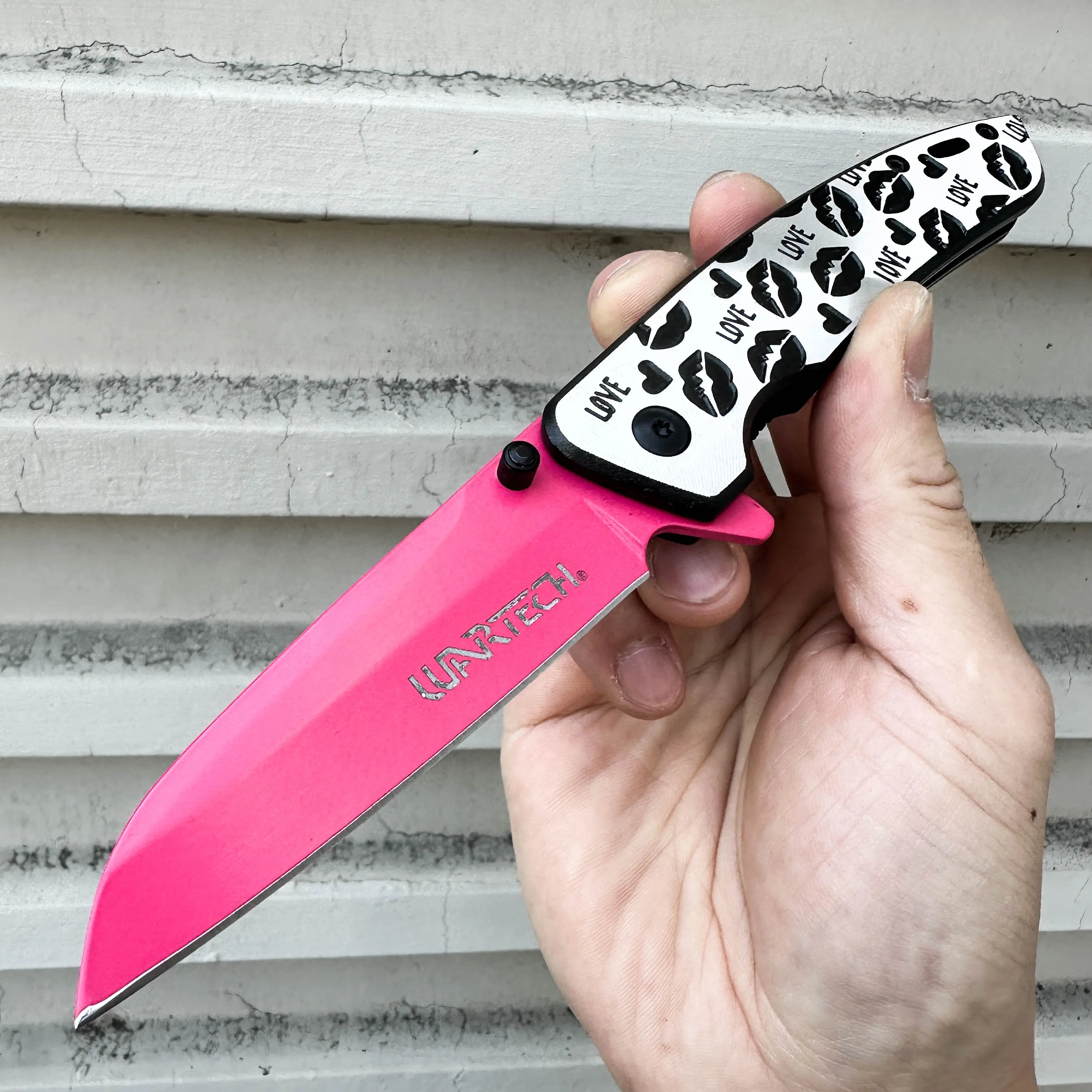 7.75" Kiss Love Design EDC Aluminum EDC Folding Pocket Knife for Women, Gift For Her, Lightweight Knife, Sharp Stainless Steel Blade Outdoor Tool, Valentine's Day, Xmas Christmas Gift
