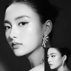 Three-dimensional bow earrings, full of diamonds, dazzling and sweet, light luxury, ultra-shiny, diamond-studded, high-end earrings with exquisite elegance. birthday gifts for gf