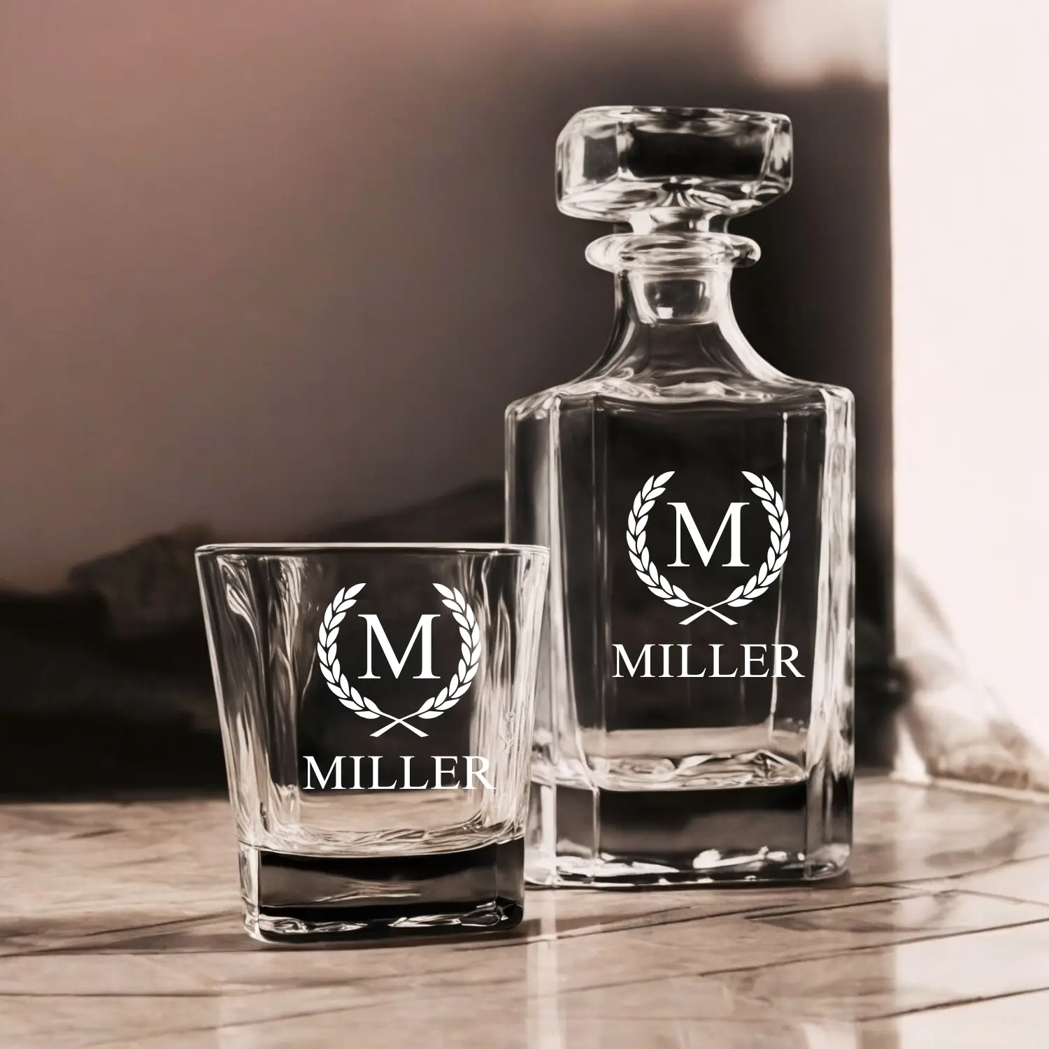 Personalized Whiskey Decanter Gift Set with 2 Glasses - Father's Day Gift, Retirement Gift