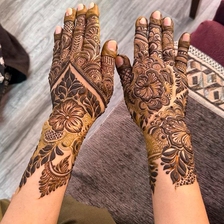 Kaveri Natural Henna Mehendi Cones Temporary Tattoo - Pack of 12, 25g Each, Safe & Easy Application for Festivals & Everyday Use