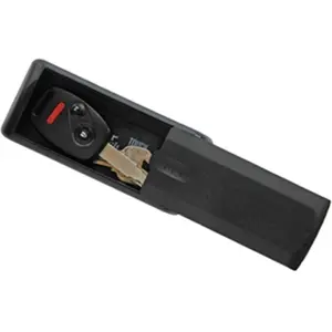 Master Lock 207D 4.69 x 2.01 x 1.14 in. Large Magnetic Key Holder