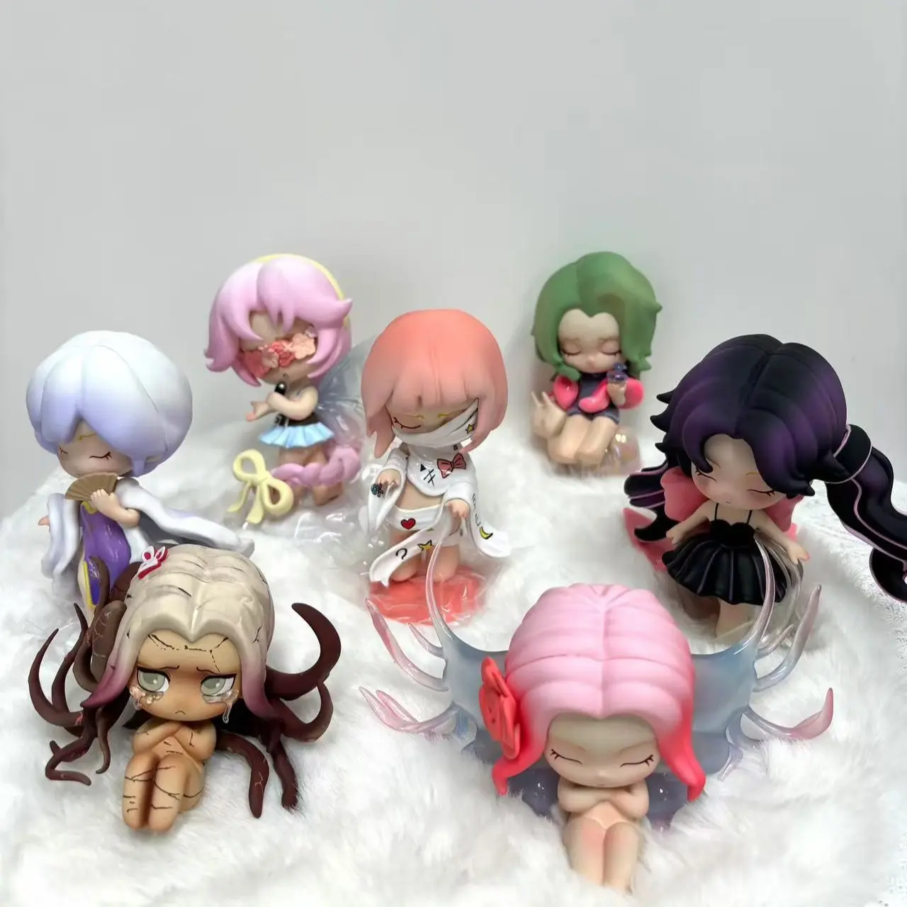 B16- DMMM Series Blind Boxes Soft Plush Collectibles PVC