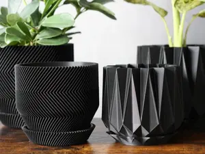 Set of 2 Planters in Matte Black - Drainage Holes and Trays - 3D Printed Gift - Perfect for Succulent and Cactus- Modern Indoor Plant Pots