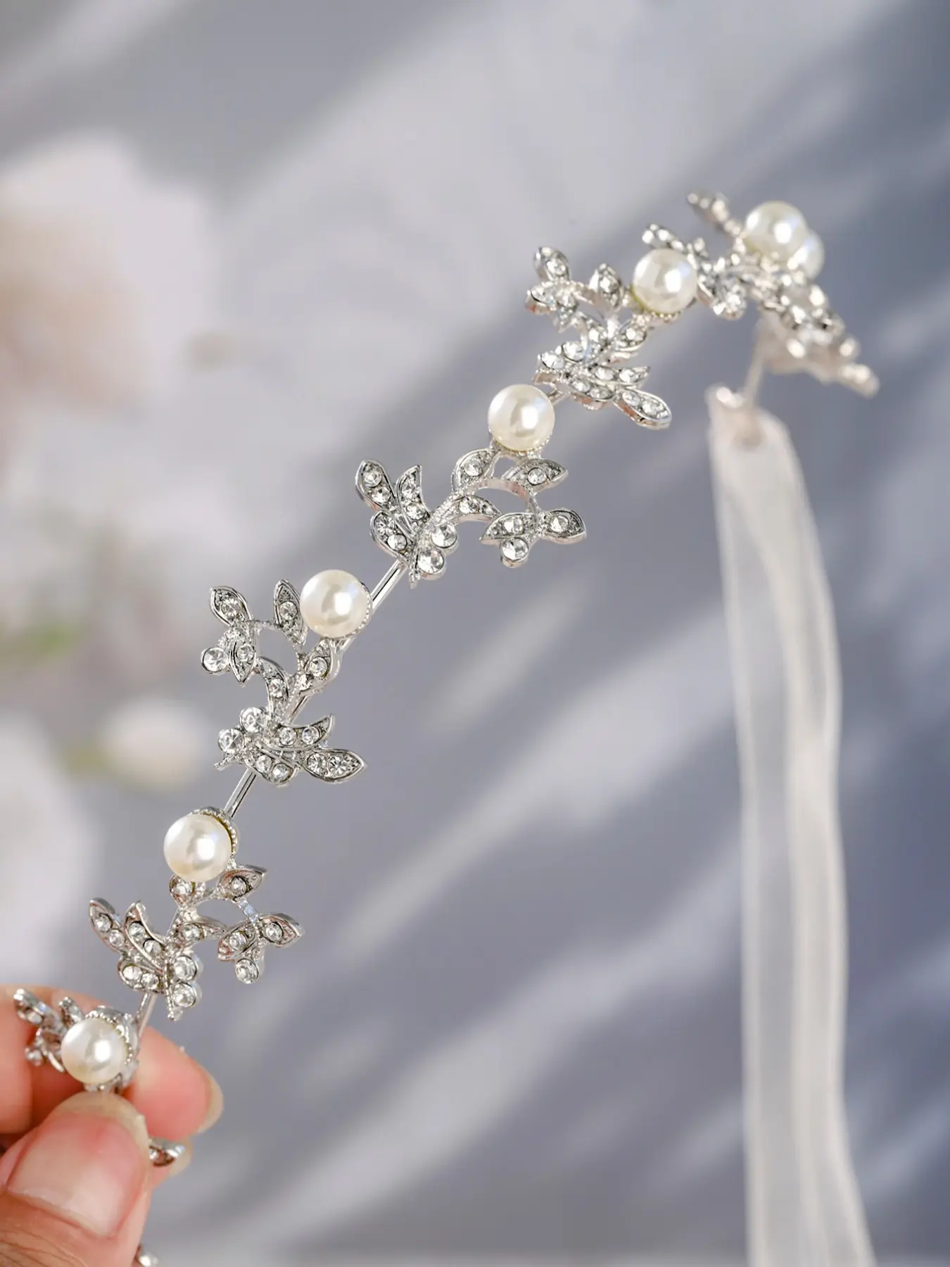 Elegant Alloy Bride Headpiece Tiara with Faux Pearls & Rhinestones, Fashion Wedding Accessory, Bridal Party Hair Decor, Stylish Bridesmaid Jewelry