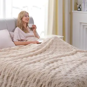 Taffeta Fleece Checkered Throw Blanket, Soft and Fluffy Solid Color Fleece Blanket, All-Season Warmth for Bedroom, Sofa Cover, Camping Gear, Cozy Throw Blanket