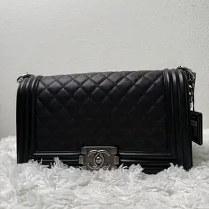 Pre-owned CHANEL Calfskin Crossbody Bags Black Le Boy