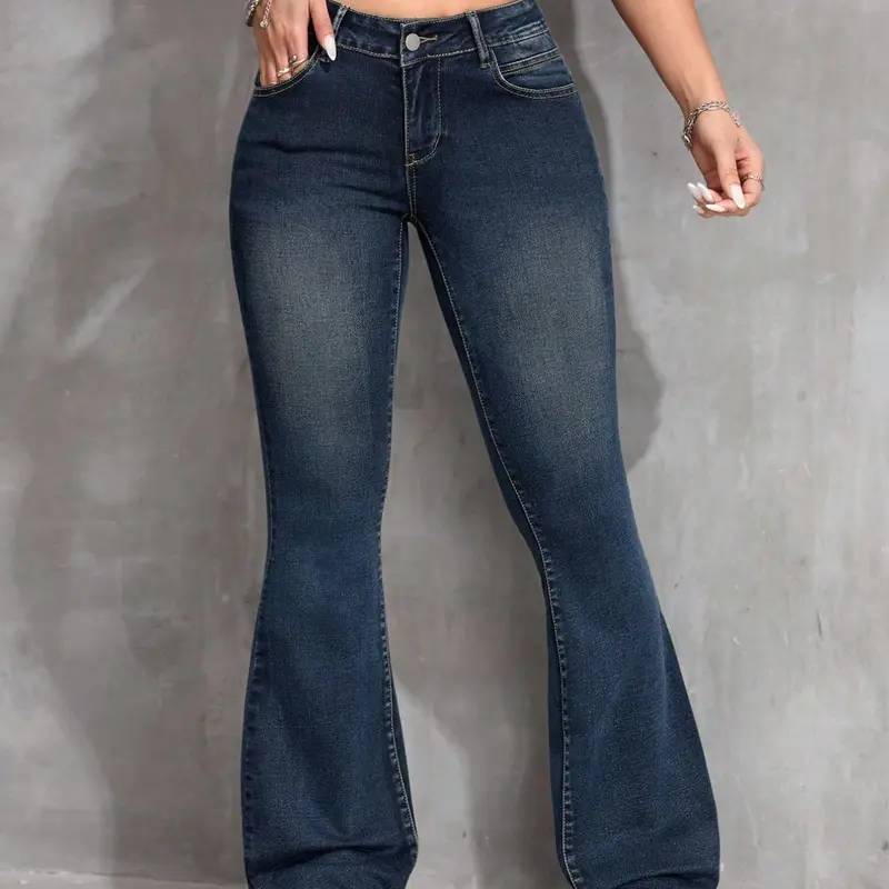 Plus Size Pocket Stretchy Flared Leg Jeans, Casual Button Fly Bell Bottom Denim Pants, Women's Bottoms for Daily Wear, Casual Design Jeans