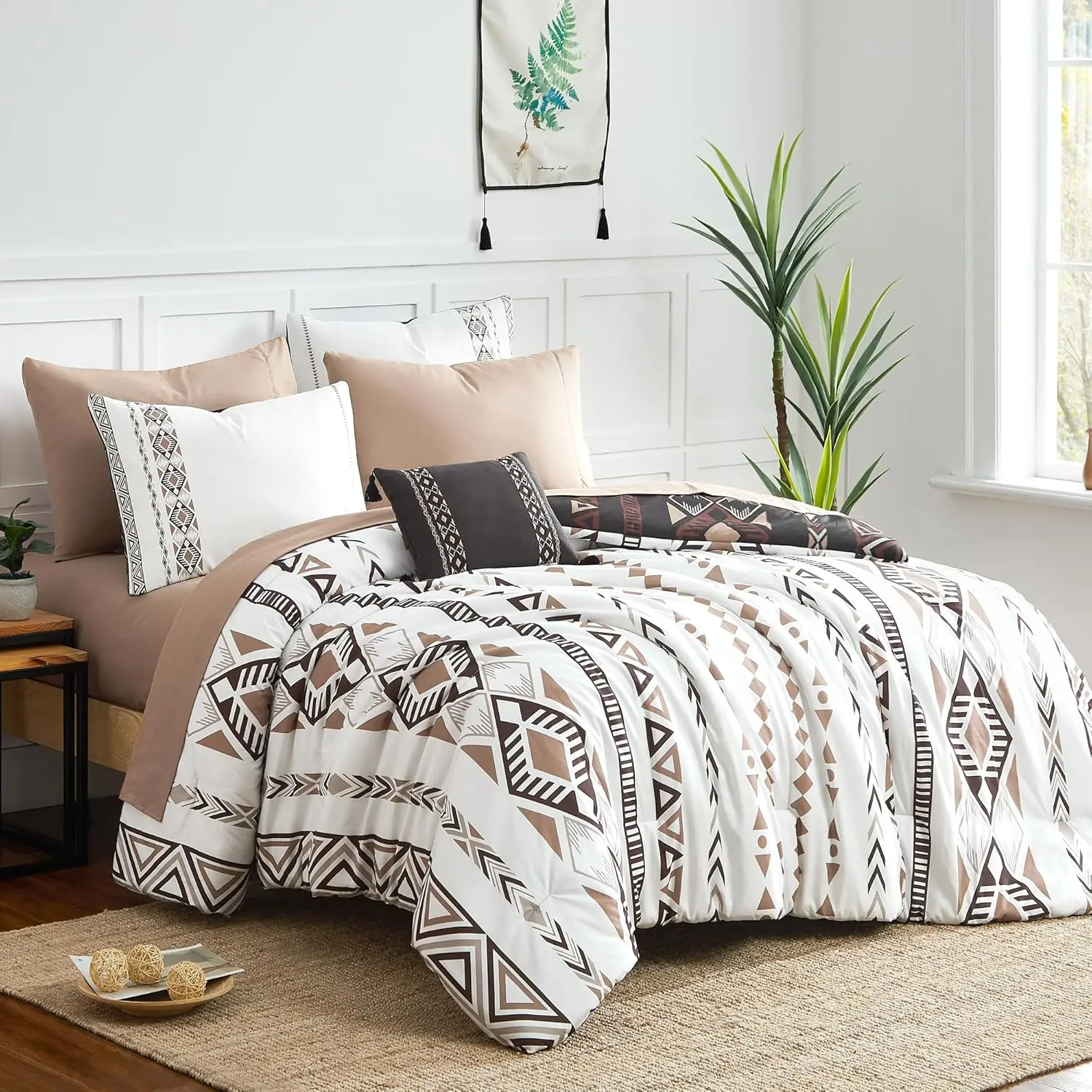 Size Comforter Set- 8 count Boho Bed in a Bag, Western Bedding Set for All Seasons, Reversible Aztec Bedding, Lightweight Comforter Bed Set with Sheets, Pillowcases & Shams