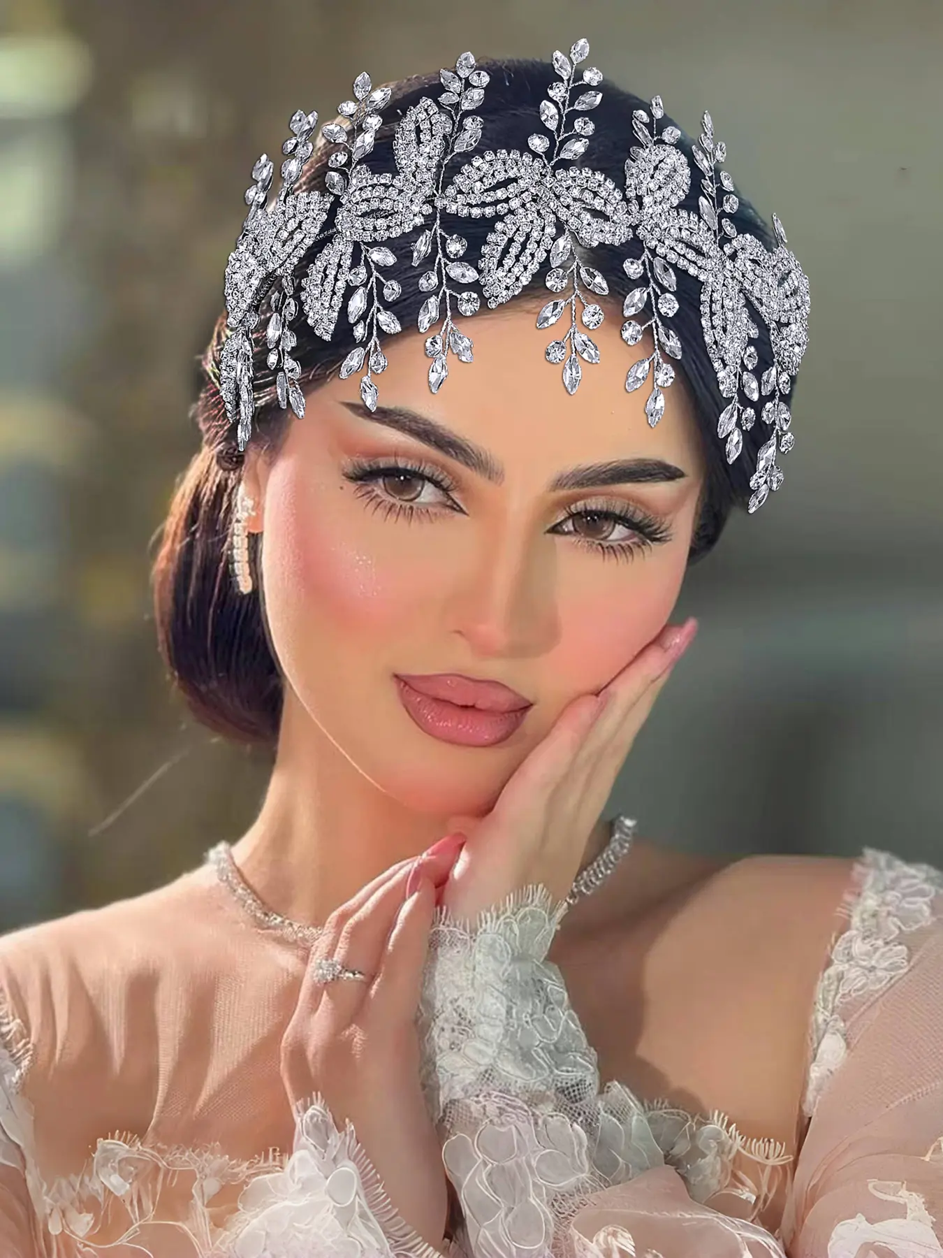 Elegant Rhinestone Headband for Weddings, Stylish Bridal Hair Accessory for Parties, Perfect for Events and Vacations