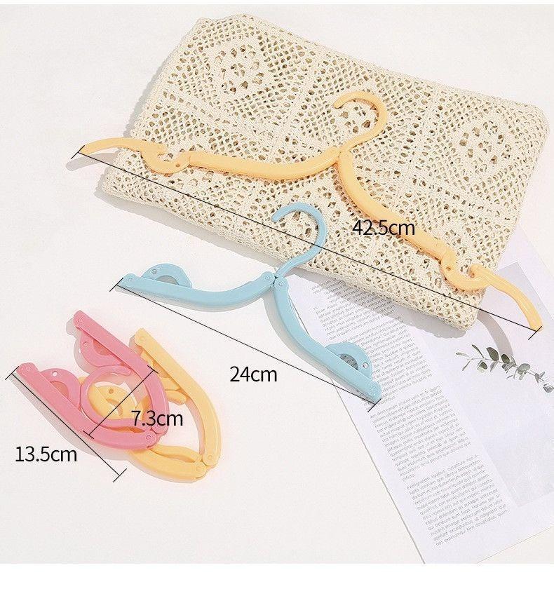 Multifunctional foldable clothes hanger