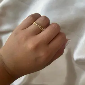 Entwine Ring