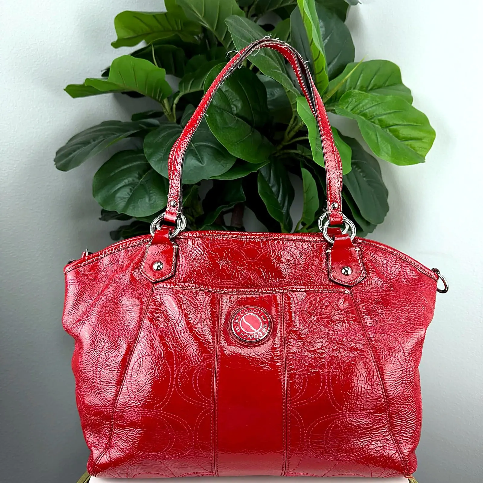 Pre-owned Red Patent Leather Shoulder bags Authentic Coach Tote COACH EST. 1941 Disc Logo