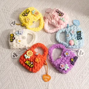 Mini 6-style decorative earphone case hangers, 6-style color set, bag strap accessory hangers, suitable for giving to female friends and colleagues, clip-on design