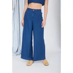 DARK CHAMBRAY PINTUCK DETAIL WIDE LEG PANTS