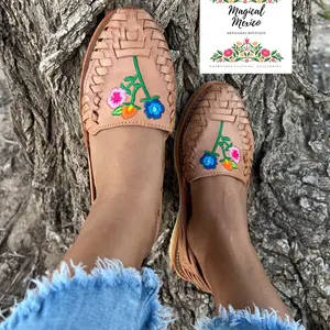 Huarache sandal women embroidered/ huarache flats women/ leather sandals women/ huarache artesanal de mujer/ México shoe women