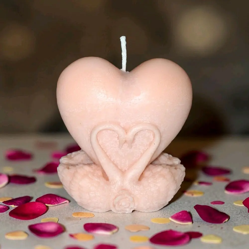 Swan Heart shaped scented candle decor gift Swan Heart shaped scented candle decor gift
