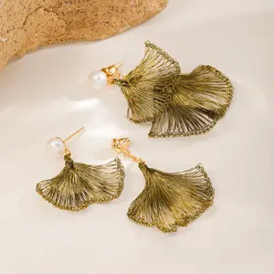 Handmade Woven Copper Wire Earrings, Fan-shaped Copper Wire Dangle Earrings for Men & Women, Metallic Texture, Unique Niche Design, Handcrafted, Birthday Gifts, Party Favors, Souvenirs, Original Jewelry Gifts