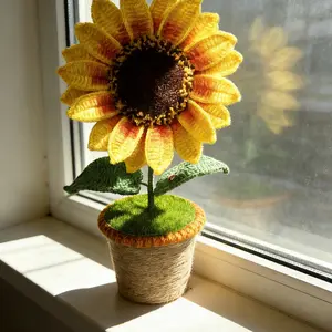Handmade Knitted Sunflower Plant Pot, Finished Desktop Ornament, Crochet Flower Pots, Perfect Home Decor, Unique Gift Idea