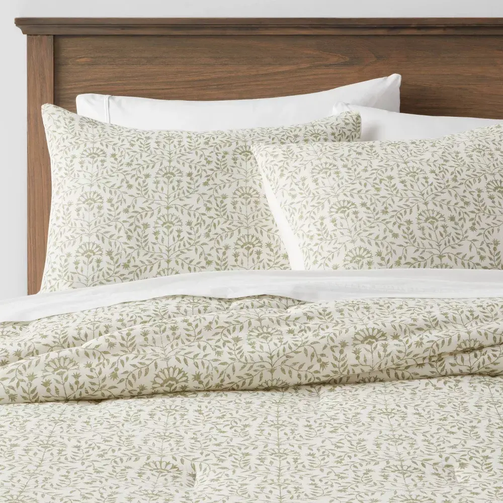 King Traditional Vine Printed Cotton Comforter & Sham Set Green - Threshold King Traditional Vine Printed Cotton Comforter & Sham Set Green - Threshold