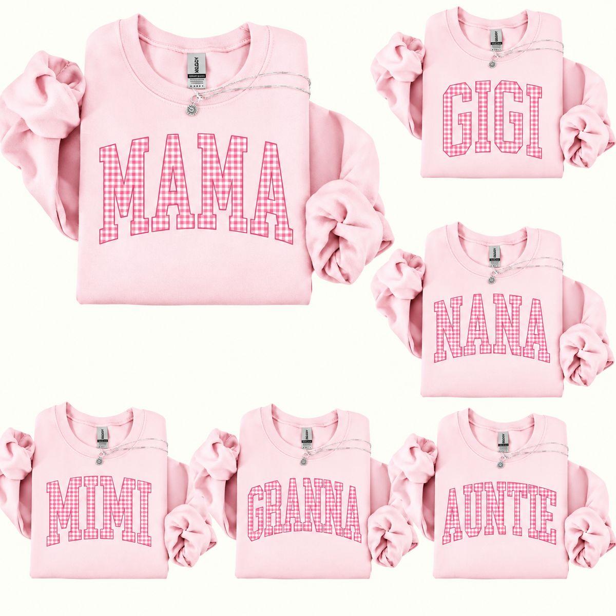 Customize Gingham Mama Sweatshirt, Trendy Personalized Mama Holiday Sweater, Vintage Christmas Mom Crewneck, Baby Shower Pregnancy Announcement Gift, Mother’s Day Present For New Mama