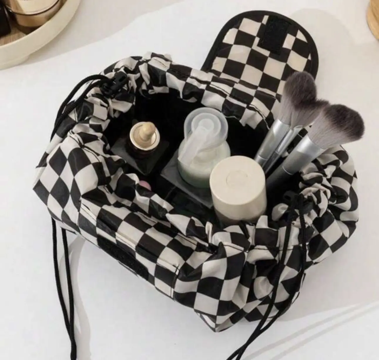 Checkerboard Drawstring Makeup Bag, Corduroy Fabric Cosmetic Pouch with Exterior Pocket, Flat Opening for Casual Travel