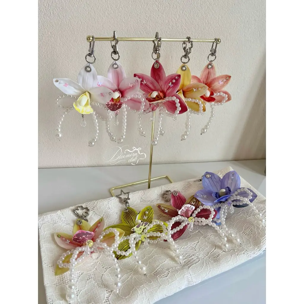 [NEW] Handmade Orchid Flower Bag Charm Keychain – Pearl Fairycore Purse Accessory, Coquette Aesthetic Floral Charm